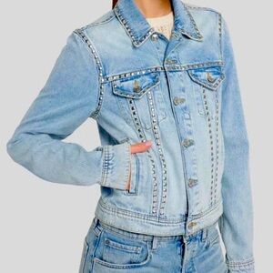 Studded Jean jacket sz Medium